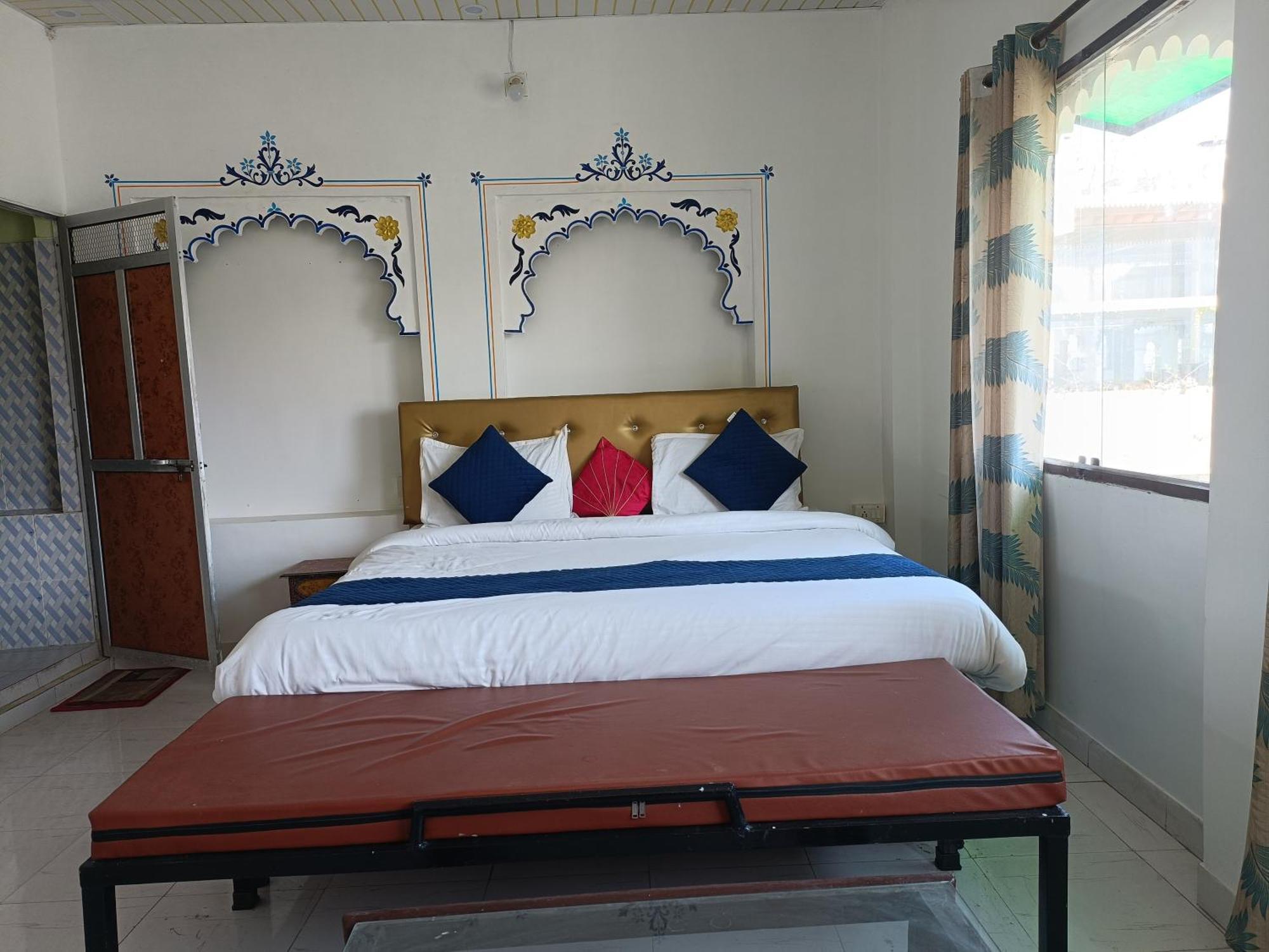 The Hostel Crown أُودايبور الغرفة الصورة